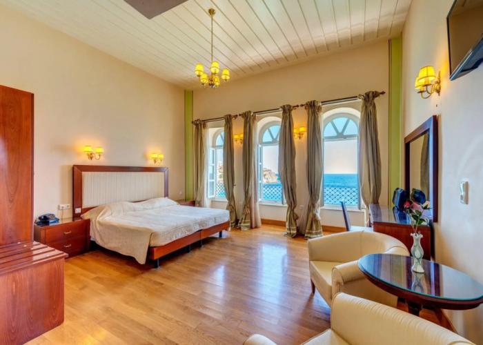Apollonion Palace Hotel
