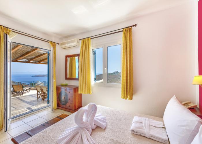 Sunrise Beach Suites