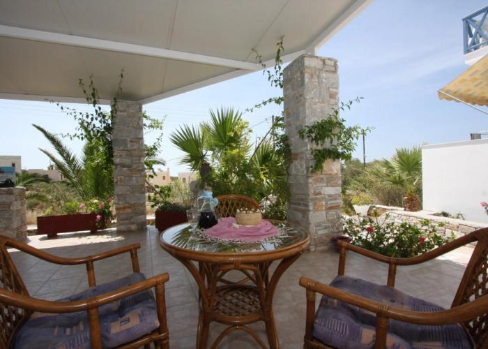 Manos Apartments