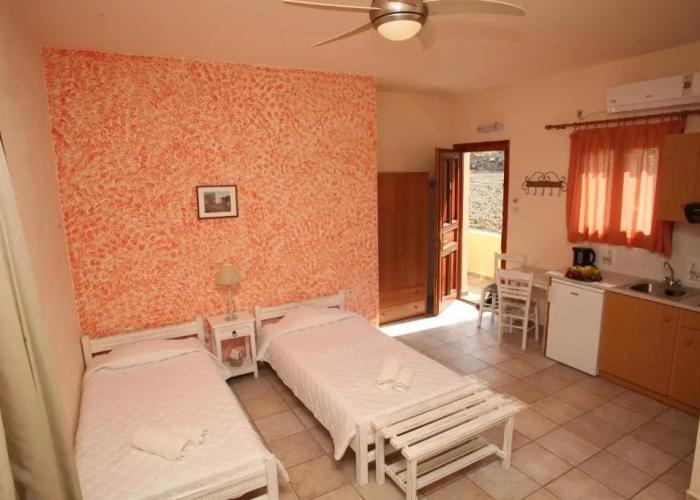 Ventoura Studios & Apartments