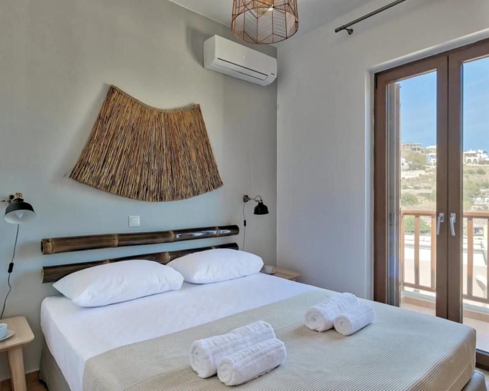 фото Syra Suites