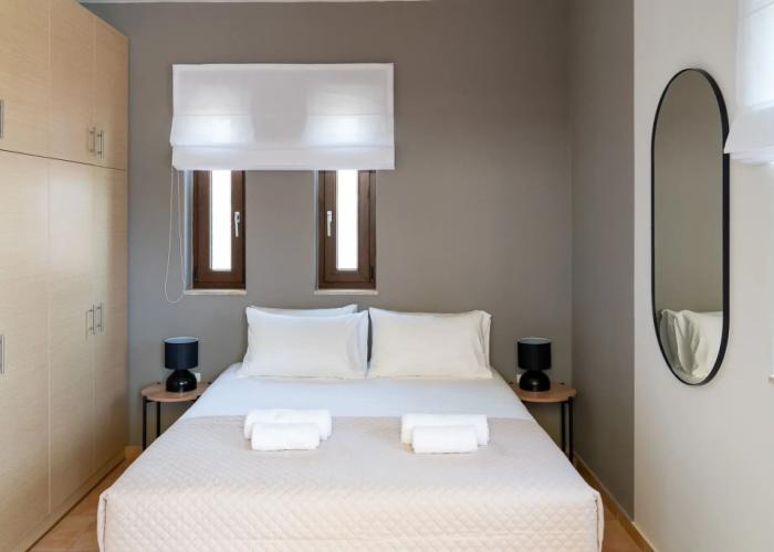 Syra Suites