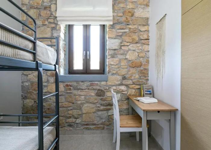 Syra Suites