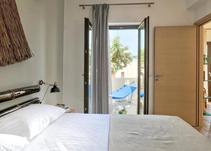 Syra Suites