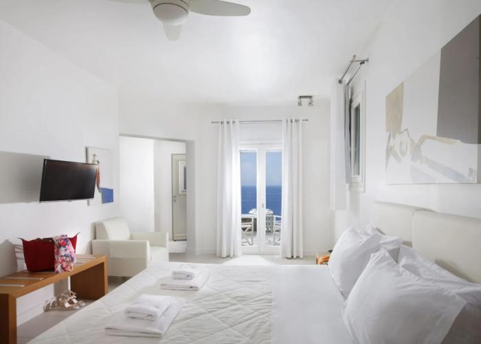 Selana Suites