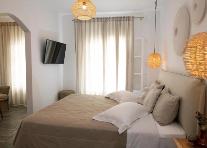 Nymfes Hotel
