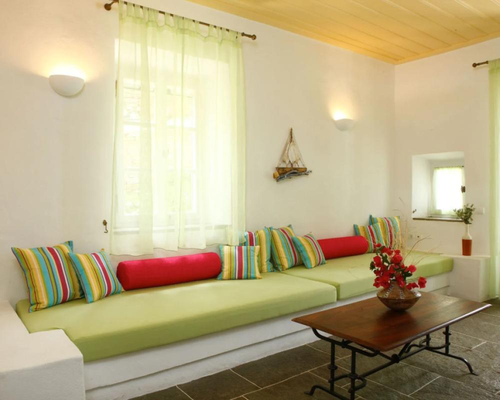 фото Niriedes Hotel