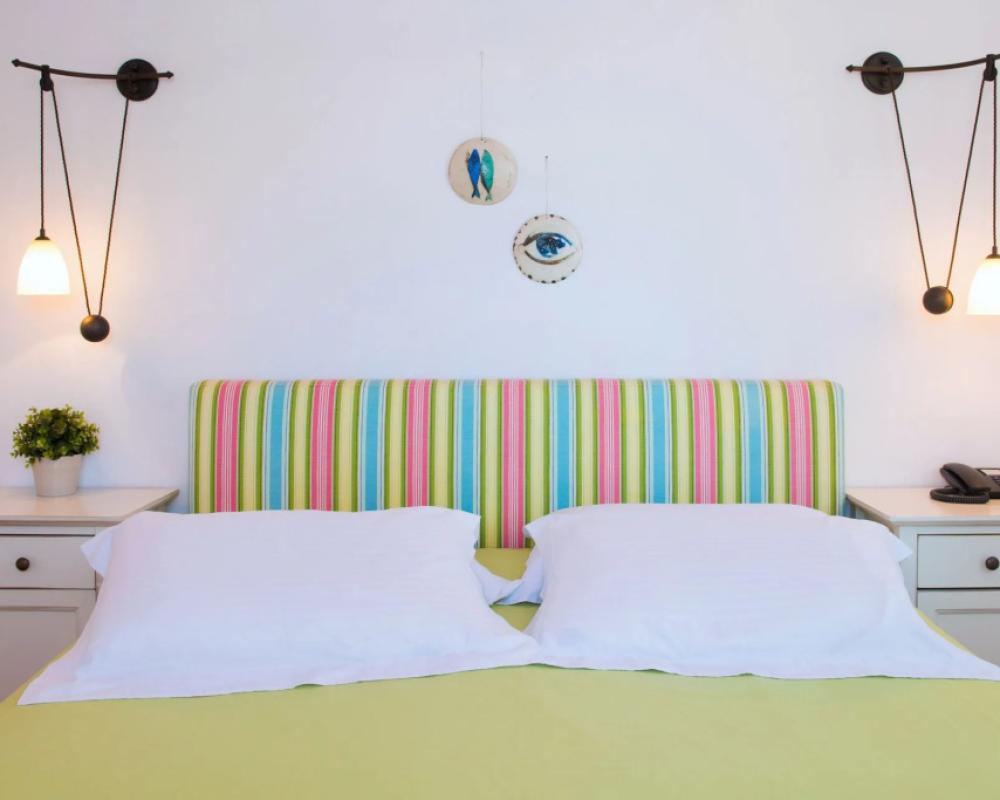 фото Niriedes Hotel
