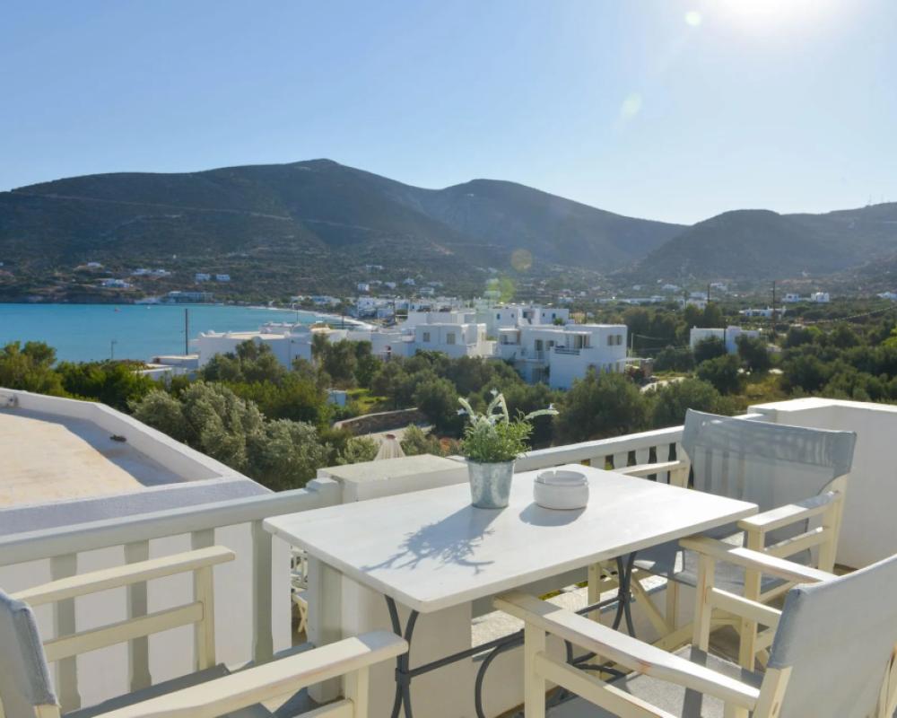 фото Niriedes Hotel