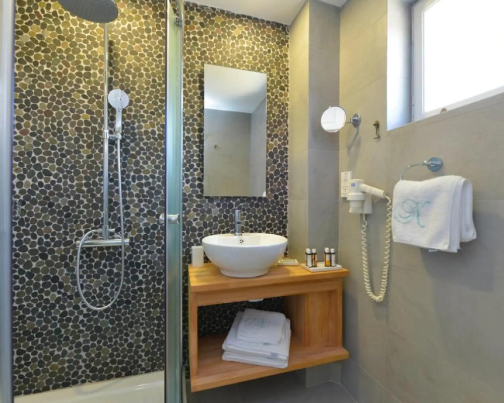 фото Niriedes Hotel