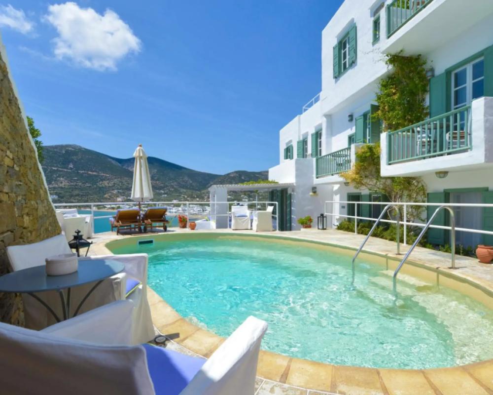 фото Niriedes Hotel