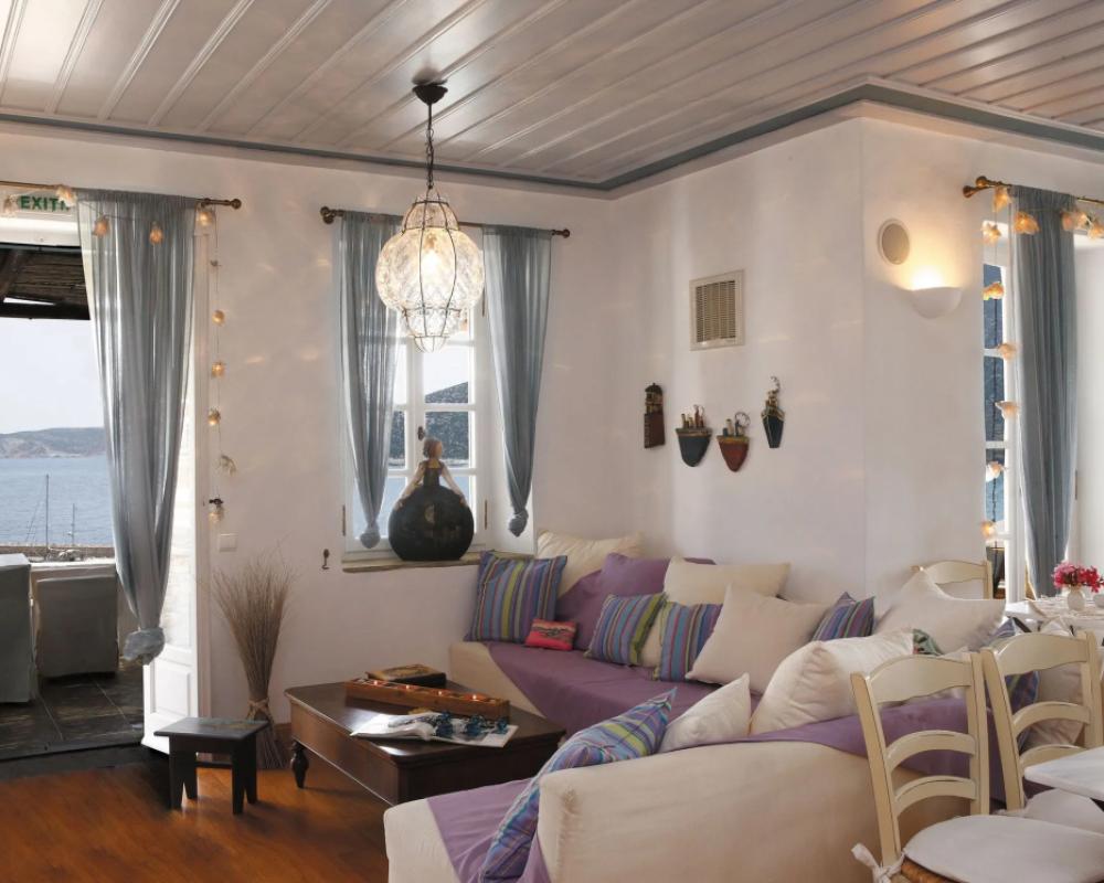 фото Niriedes Hotel