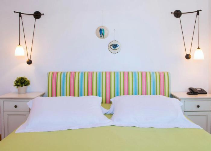 Niriedes Hotel