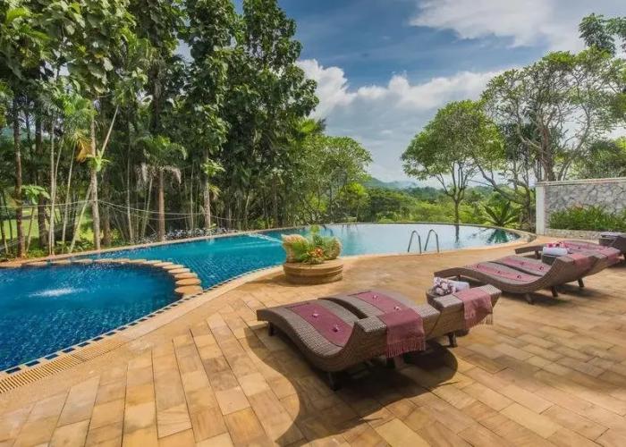 Gassan Khuntan Golf and Resort