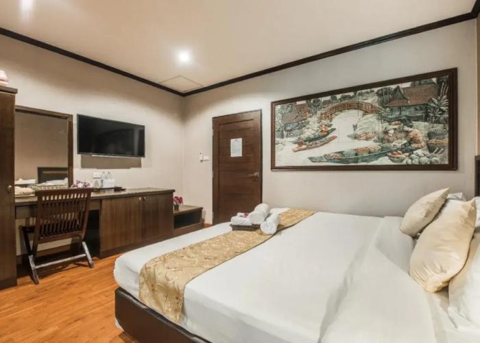 Gassan Khuntan Golf and Resort