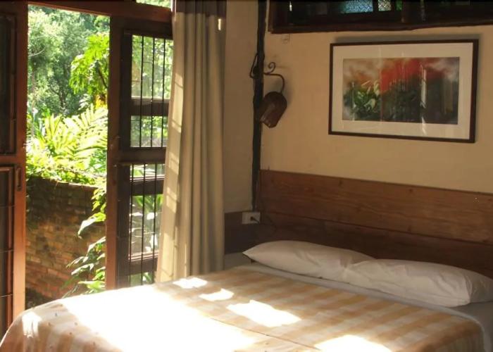 Tharnthong Lodges