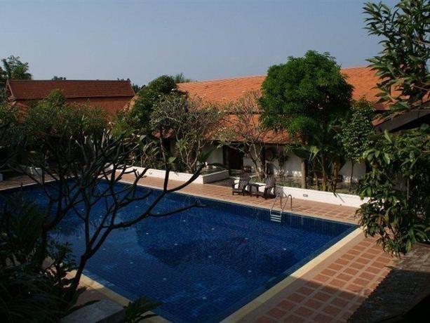 Horizon Village & Resort