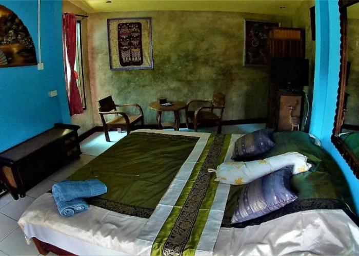 Riverside Homestay