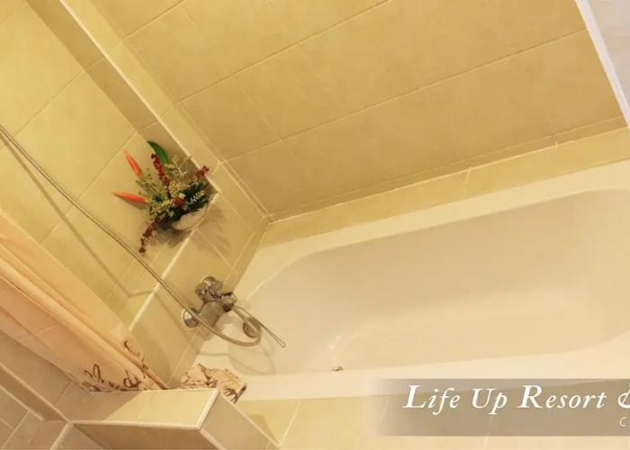 MonPanaNont Wellness Resort & Spa