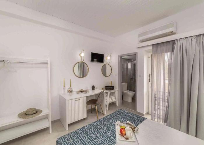 Roxani Hotel