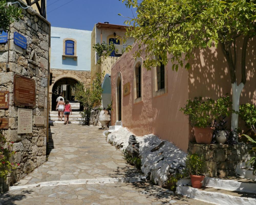 Arolithos Traditional Cretan Village