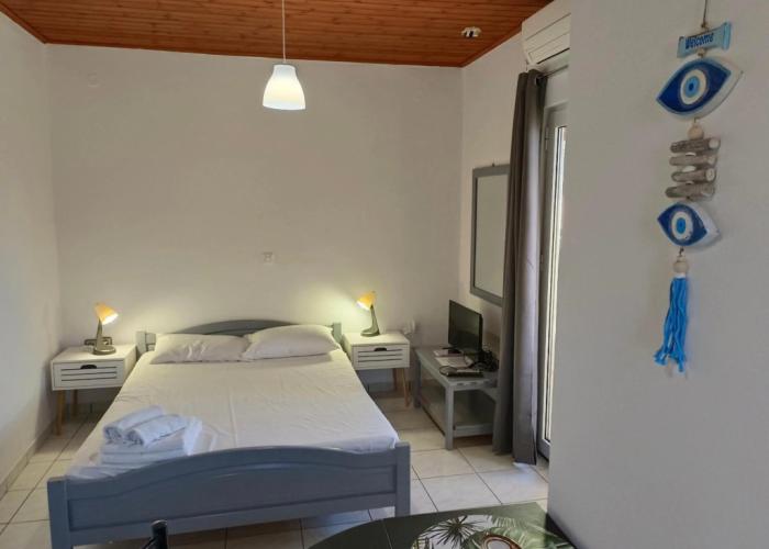 Albatross Studios & Apartments