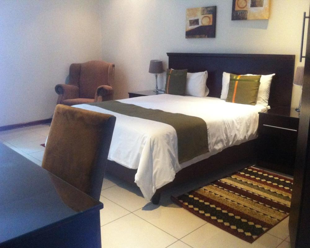 фото Emerald Hotel