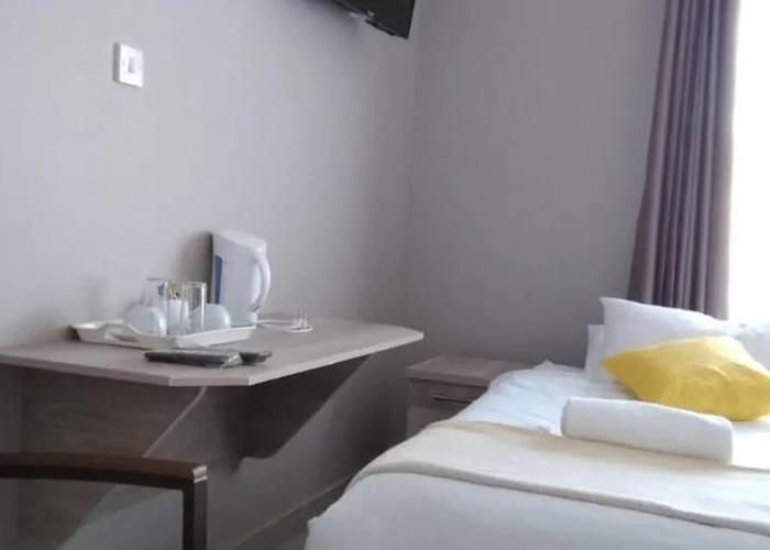 Ivory Inn Bed & Breakfast