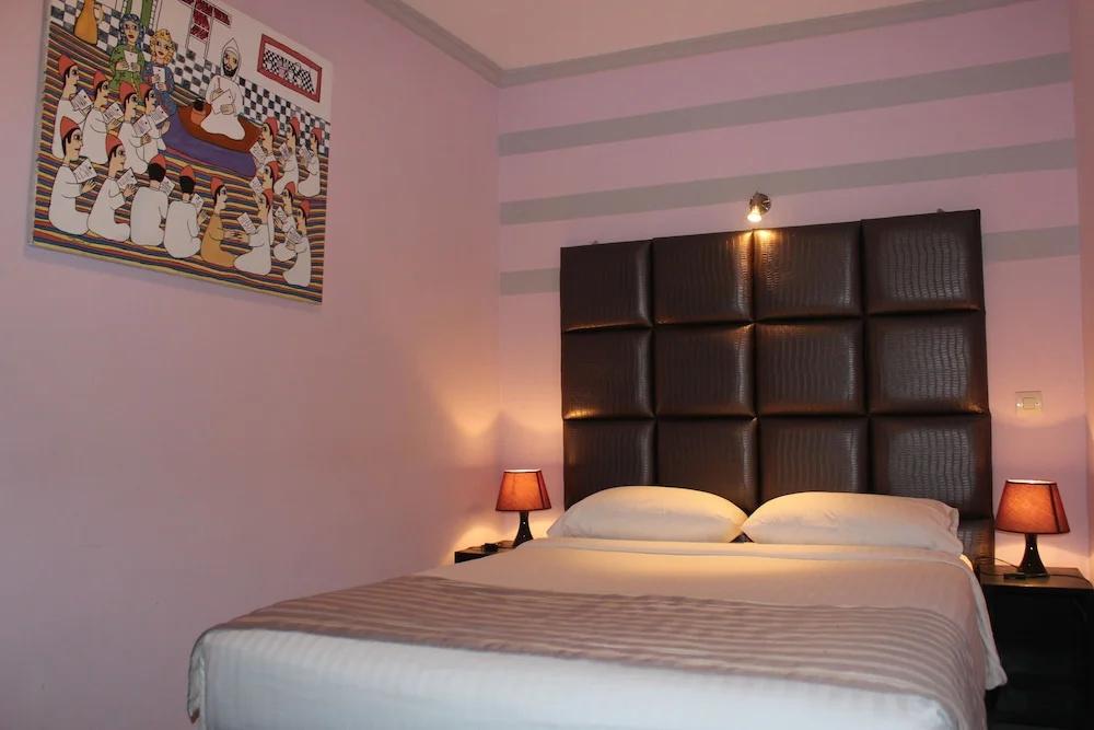 фото Riad 7