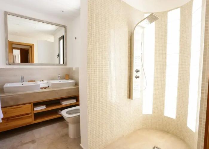 Hotel Azembay