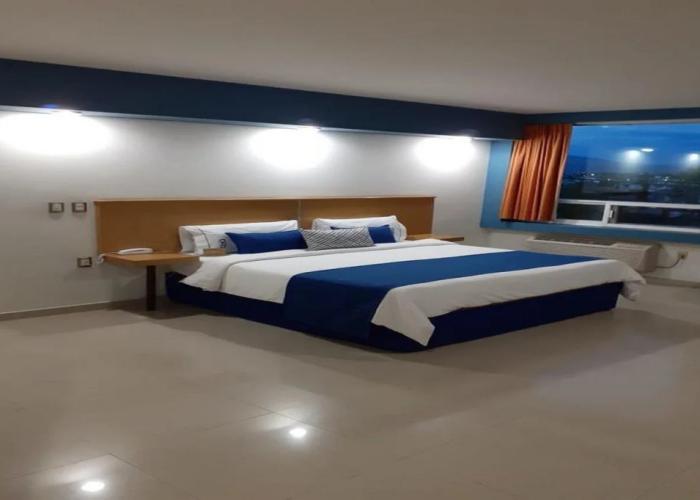 CEO Hotel Business Class