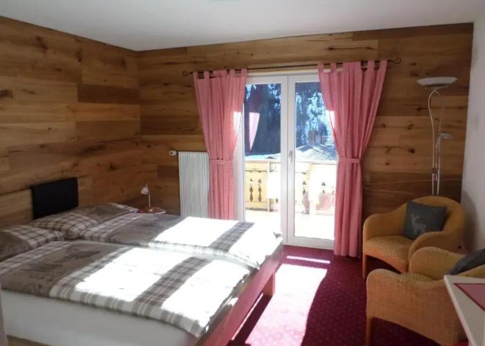 Hotel Mira