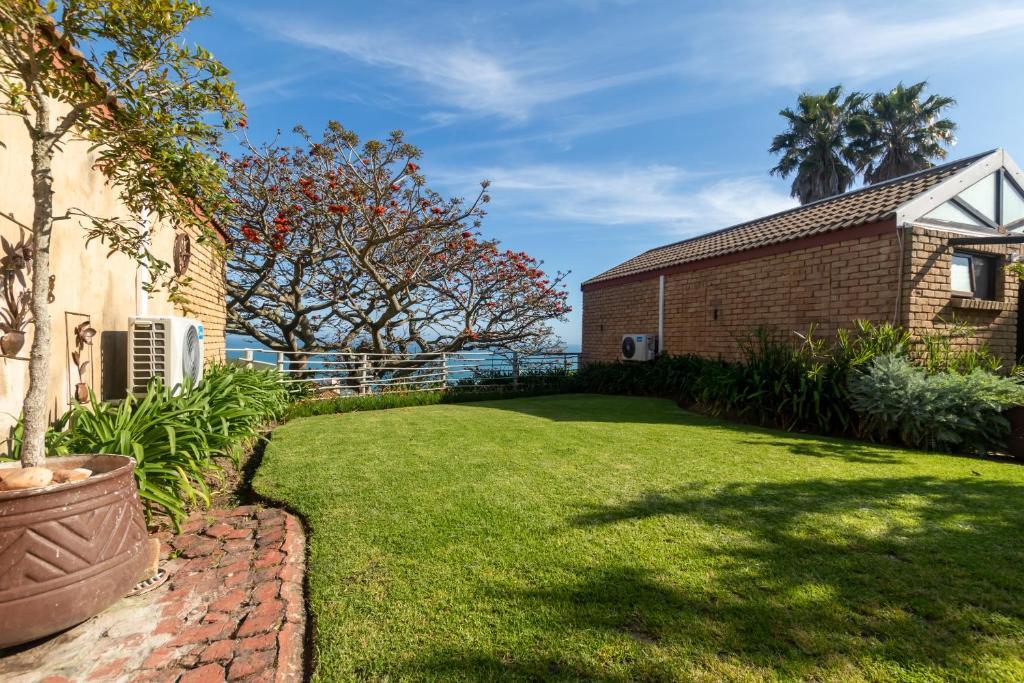 Dutton's Cove Guesthouse