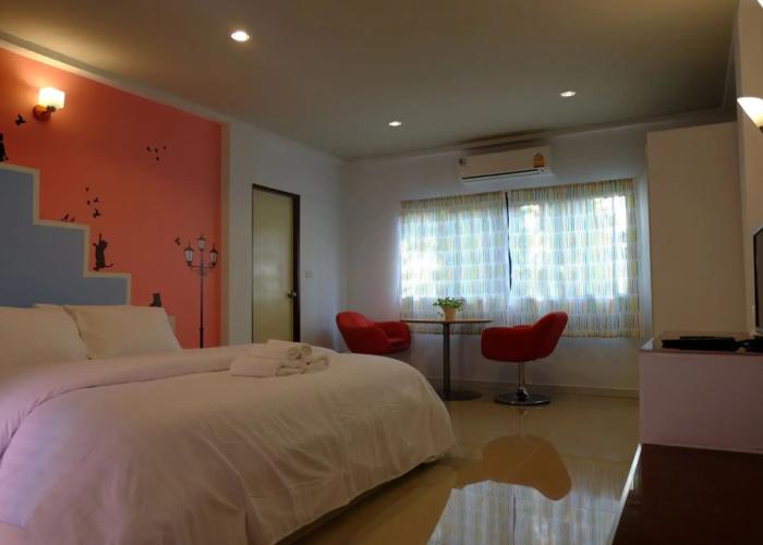 Juntima Place at Amphawa