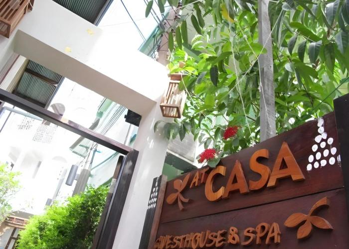 At Casa Guesthouse Amphawa