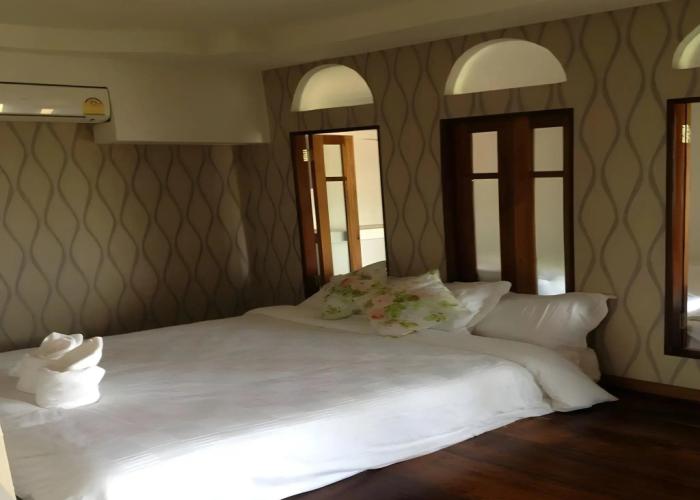 At Casa Guesthouse Amphawa