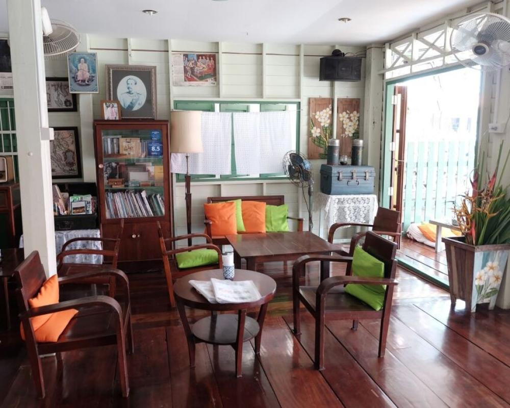 Baanrak Amphawa Homestay