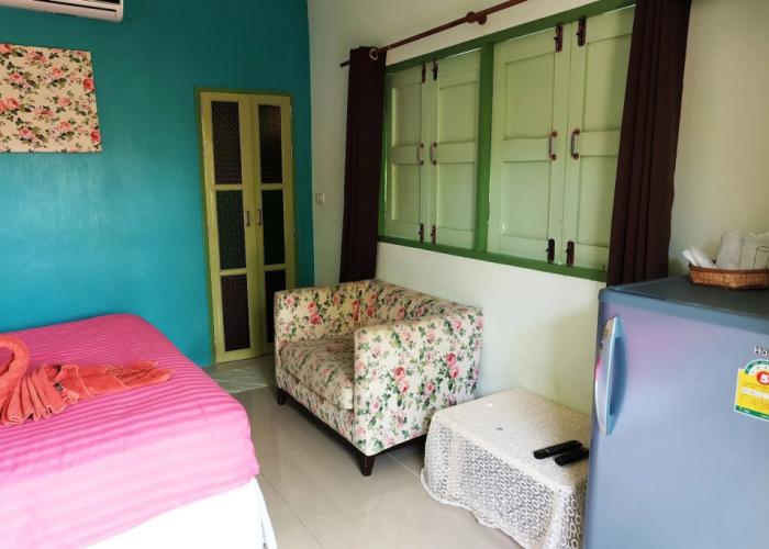 Baanrak Amphawa Homestay