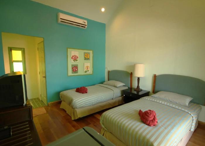 Baanrak Amphawa Homestay