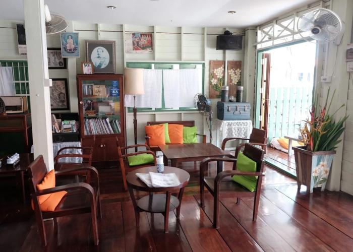 Baanrak Amphawa Homestay