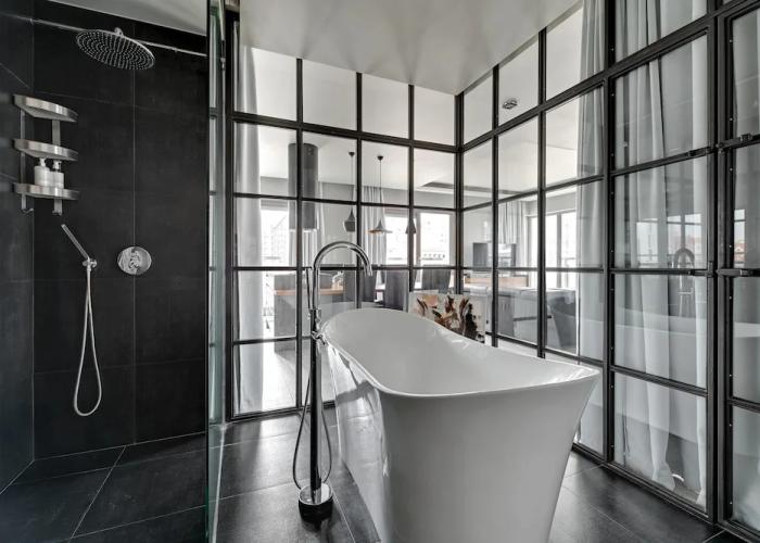 Waterlane Riverside SPA, Pool & Gym by Downtown Apartments