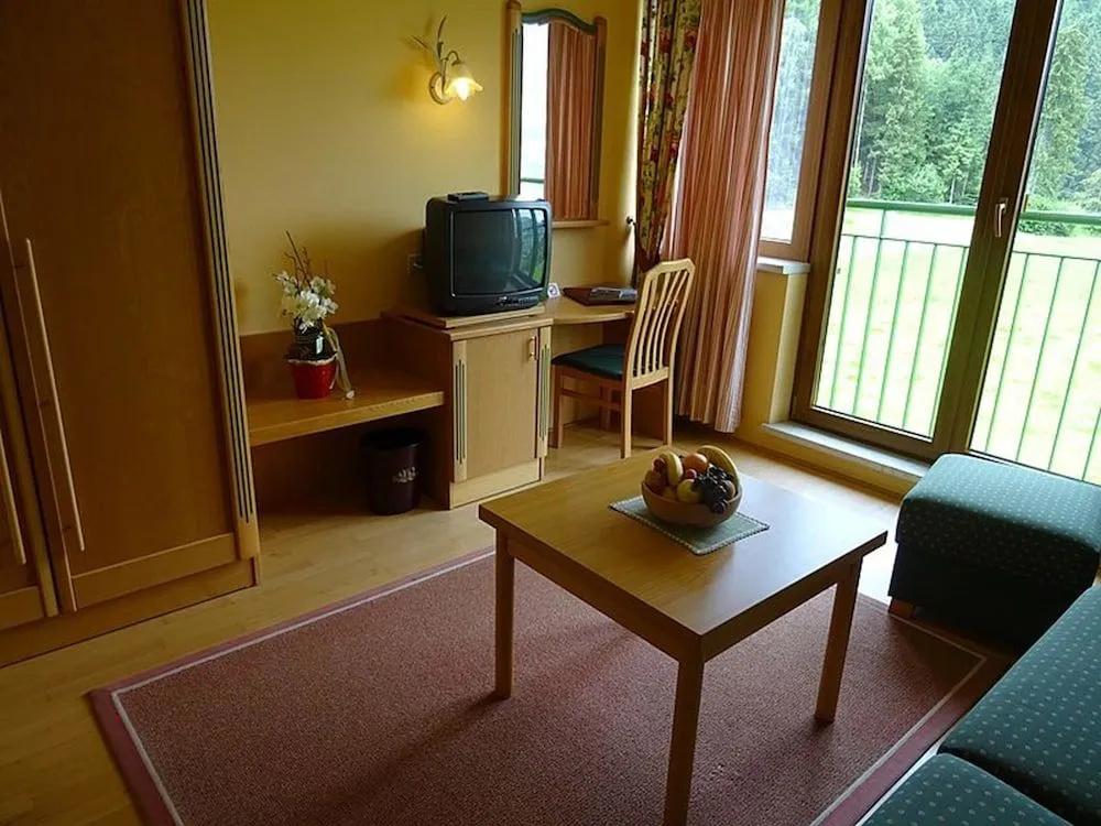 фото Hotel Waldfriede