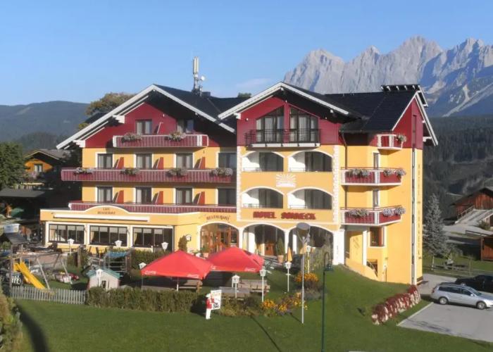 Sonneck Hotel -  Restaurant