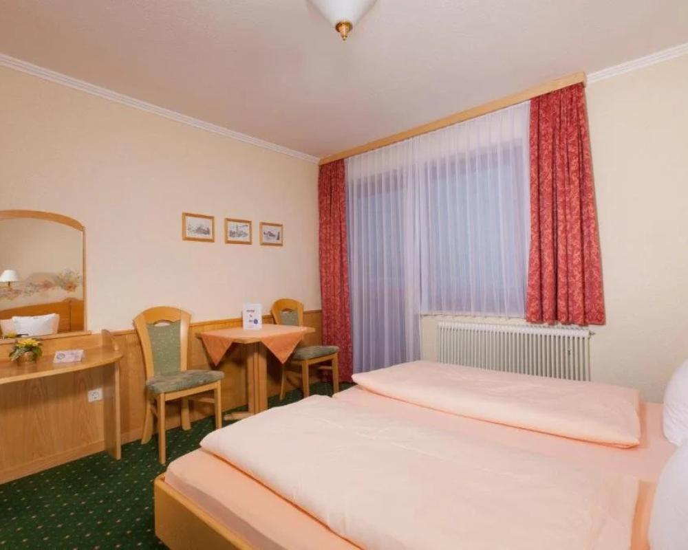 фото Hotel Waldfrieden