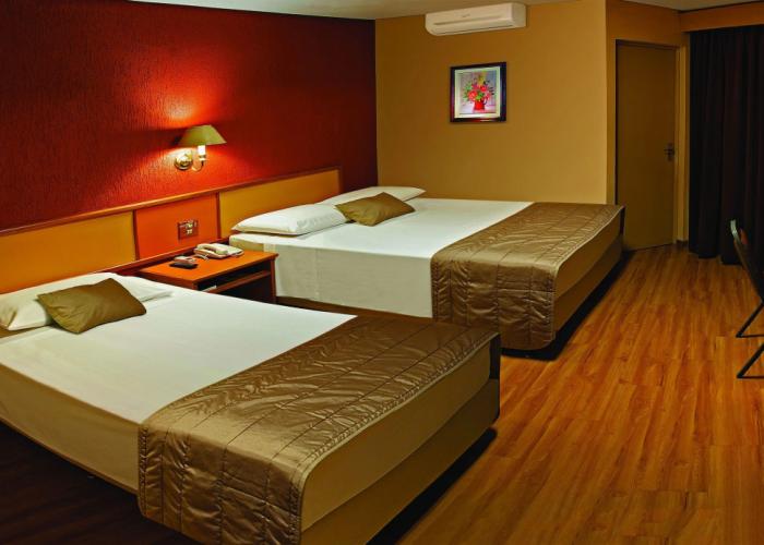 Lira Hotel