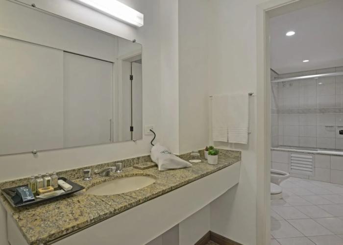 Hotel Deville Curitiba