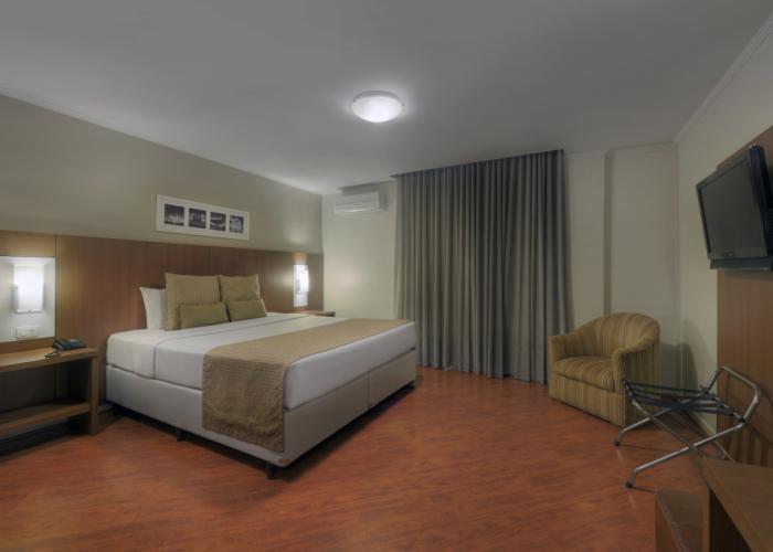 Hotel Deville Curitiba