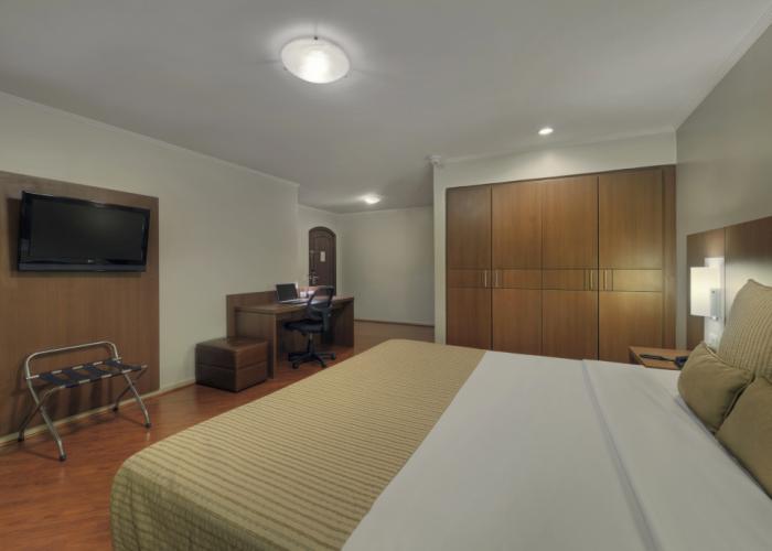 Hotel Deville Curitiba