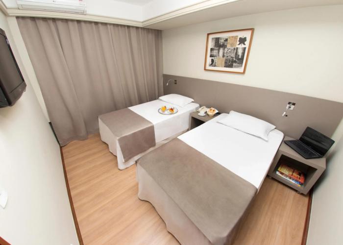 Alta Reggia Plaza Hotel