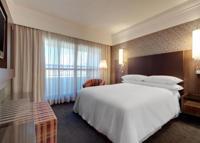QOYA Hotel Curitiba, Curio Collection by Hilton